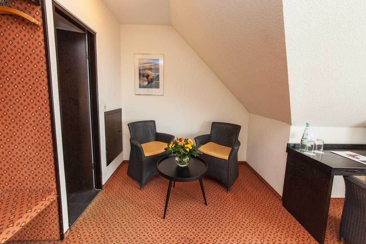Hotel Strohgaeu Korntal-Münchingen Esterno foto