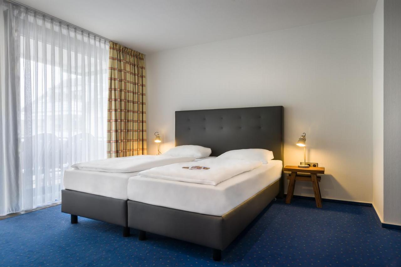 Hotel Strohgaeu Korntal-Münchingen Esterno foto