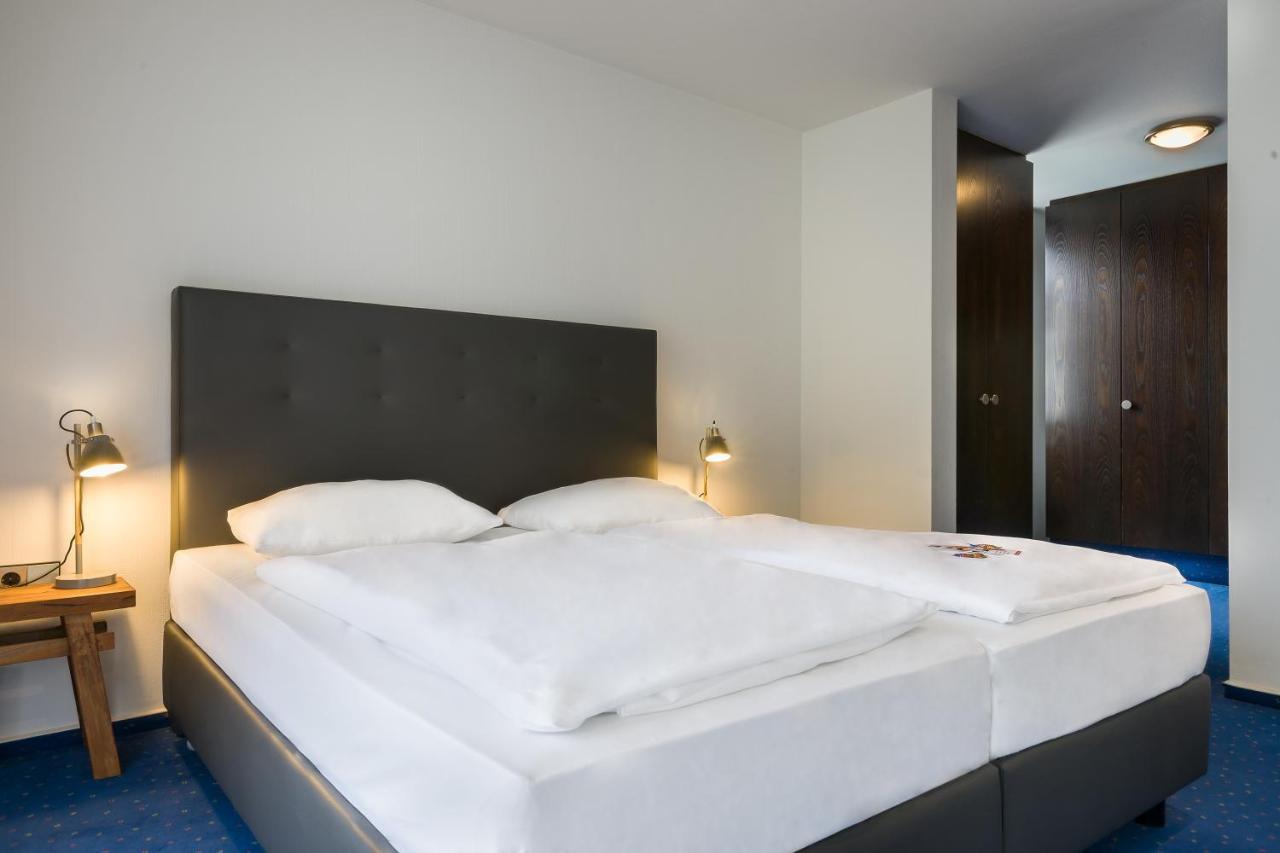 Hotel Strohgaeu Korntal-Münchingen Esterno foto