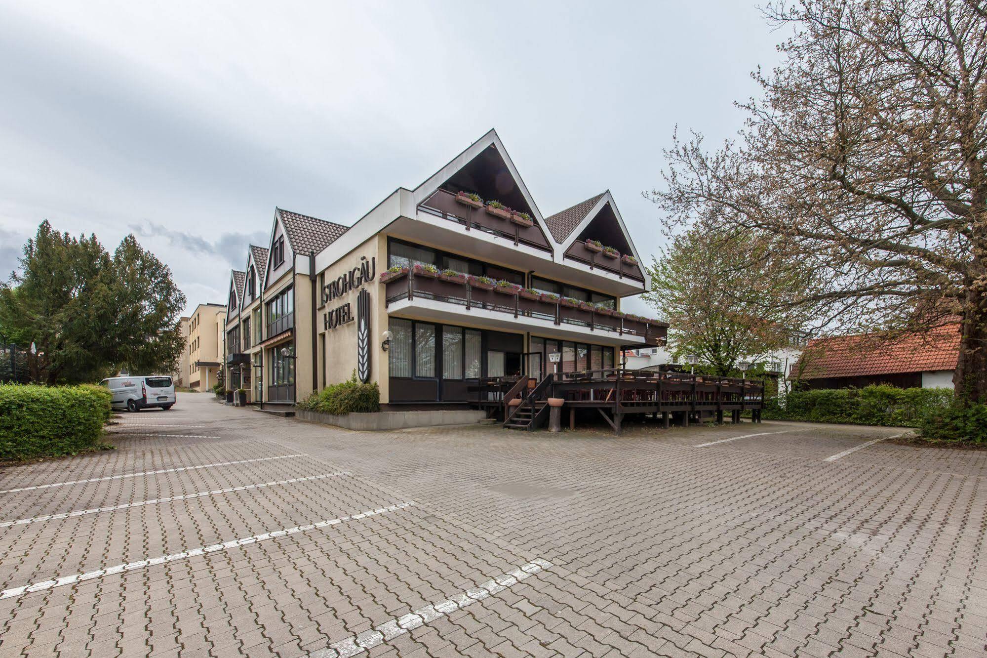 Hotel Strohgaeu Korntal-Münchingen Esterno foto